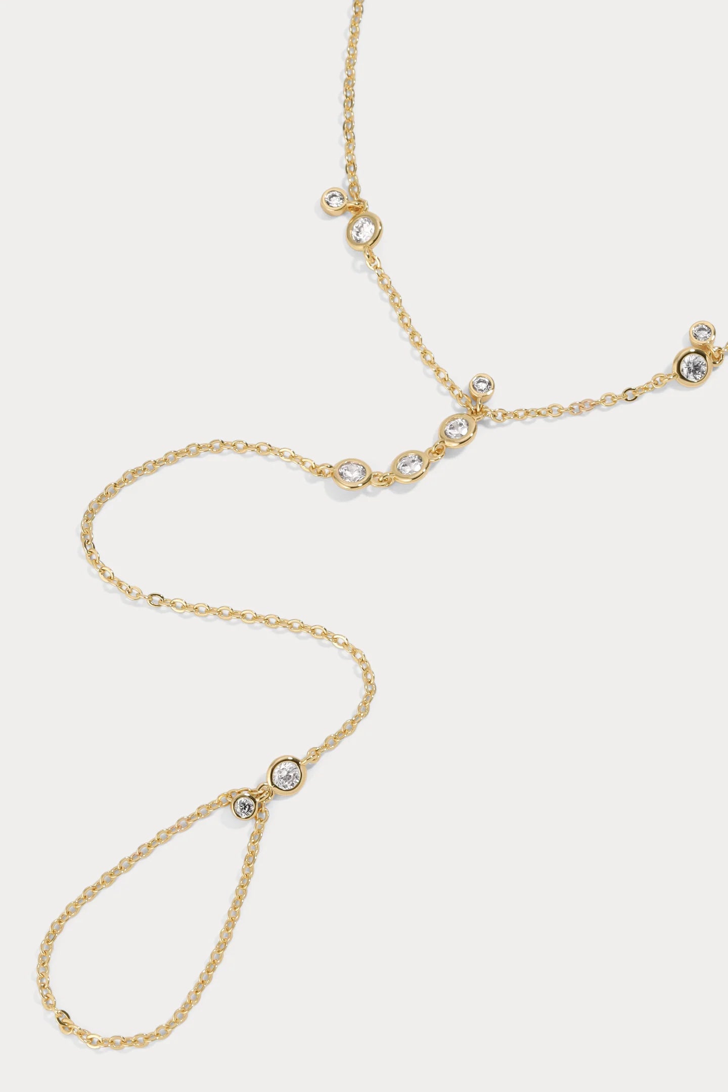 LILI CLASPE ANAIS HAND CHAIN
