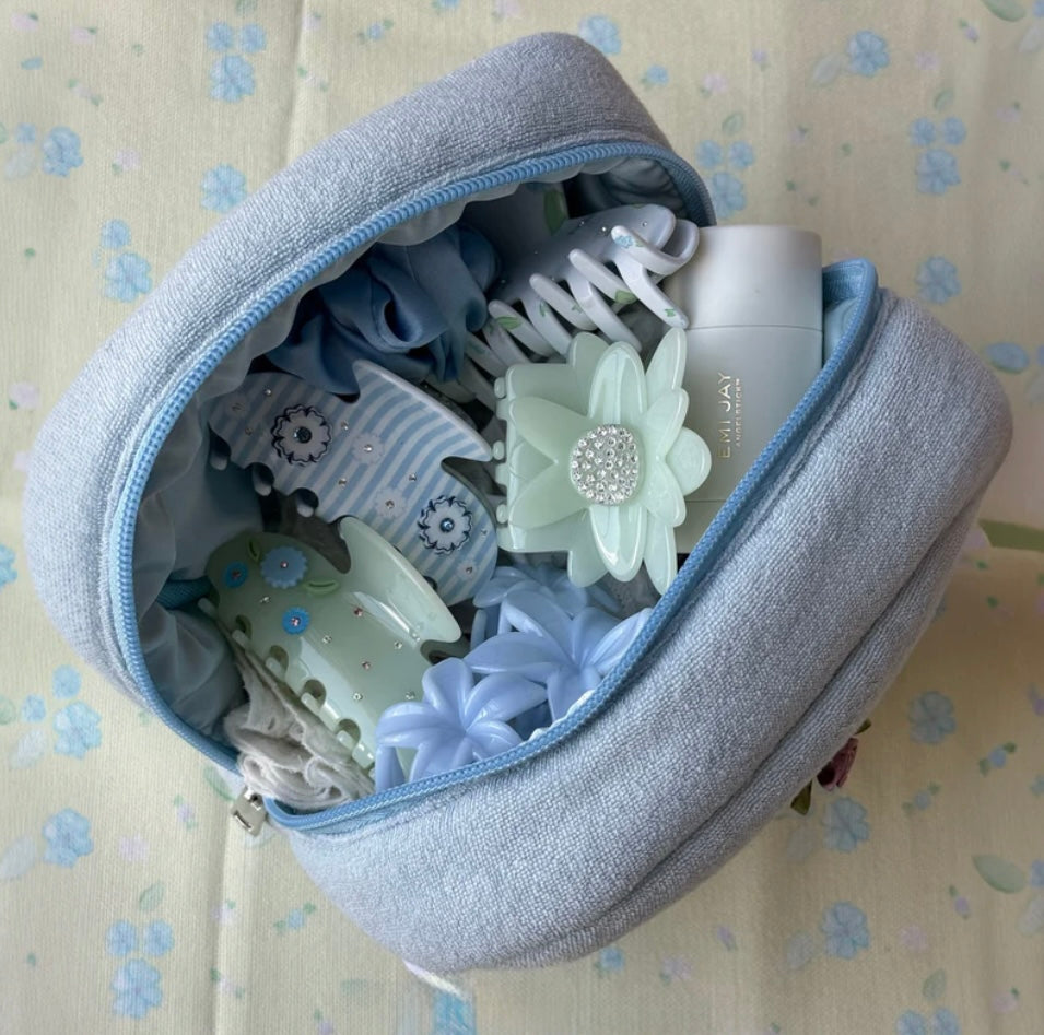 EMI JAY SWEET LIKE HONEY POUCH IN AIRY BLUE