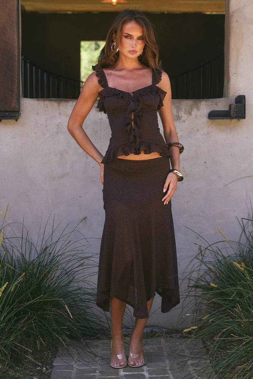 ROXELLE RUFFLE SPLIT FRONT TOP - BITTER CHOCOLATE
