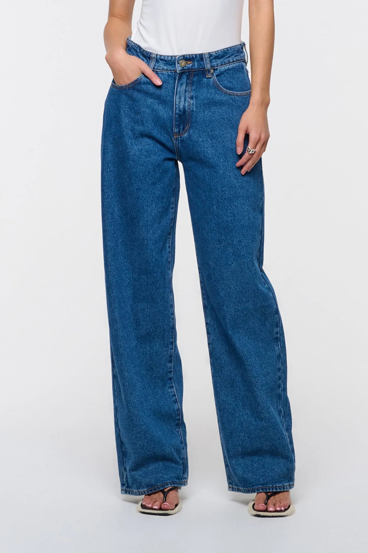 ABRAND 95 BAGGY BELLA