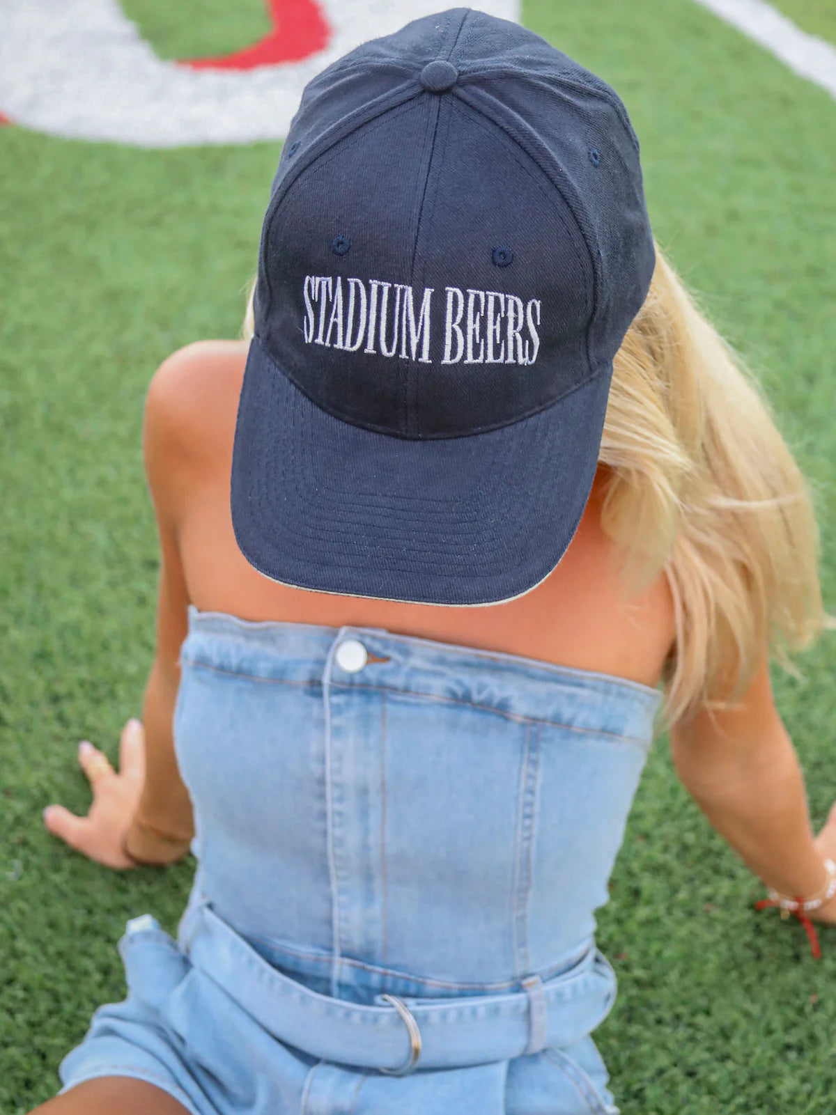 STADIUM BEERS BALL CAP