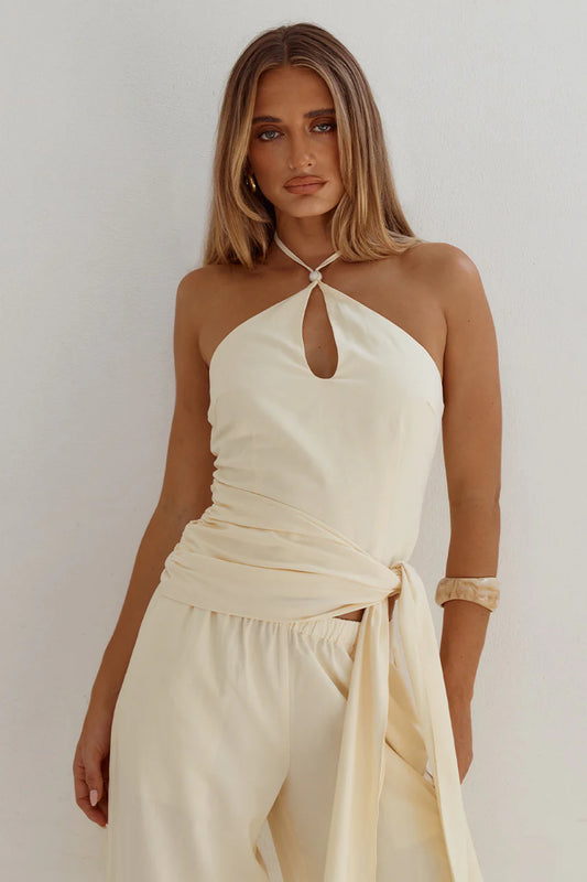 LAURA HALTER KEYHOLE TOP - BUTTER